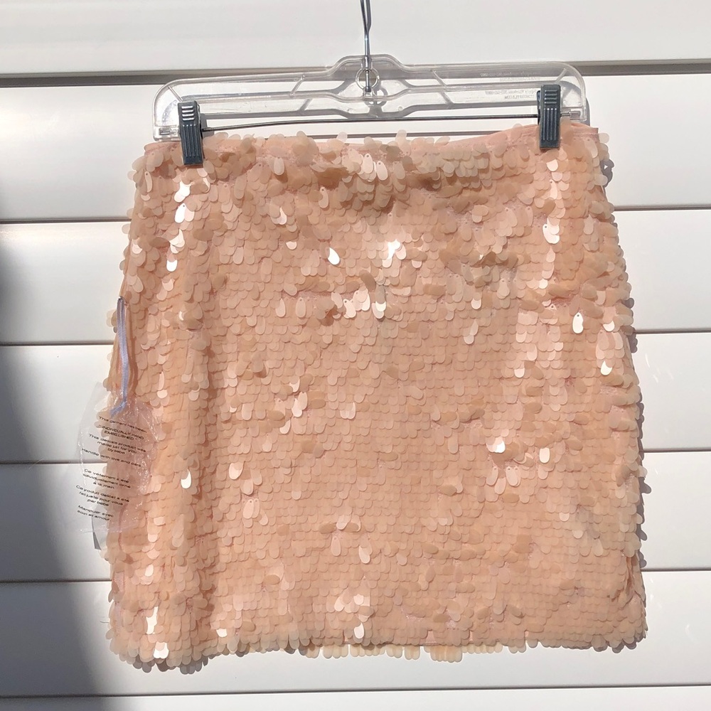 NWT bebe Blush Sequin Mini Skirt